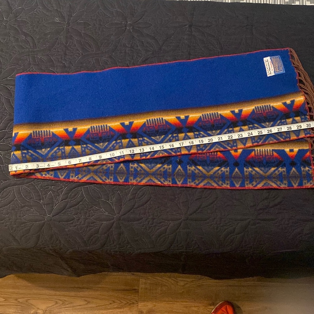 Pendleton - Hand Tailored Vintage Scarf - Picture 4 of 12